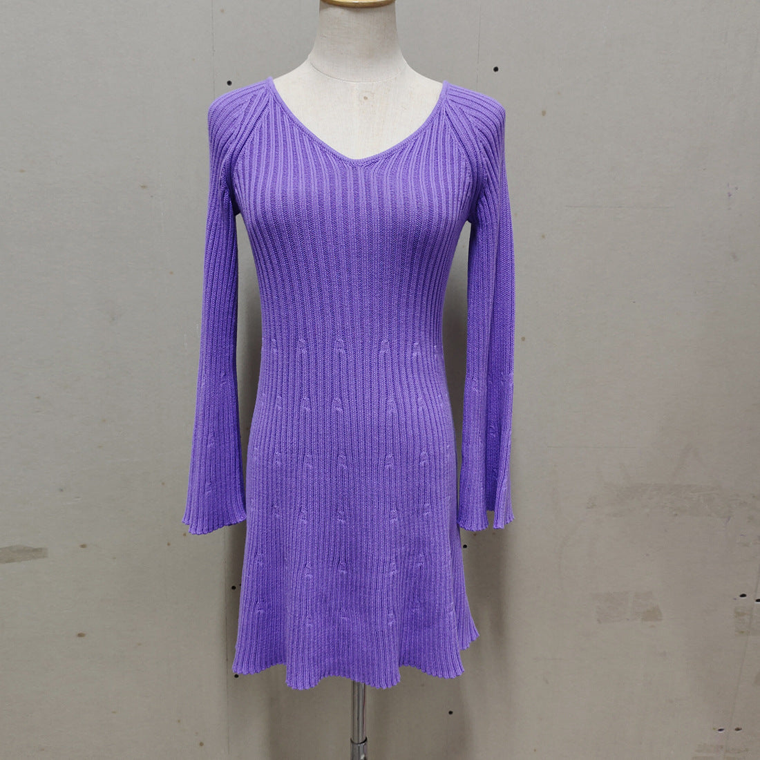 Women's Color Simple Style Low Collar Long Sleeves Words Knitted Dresses